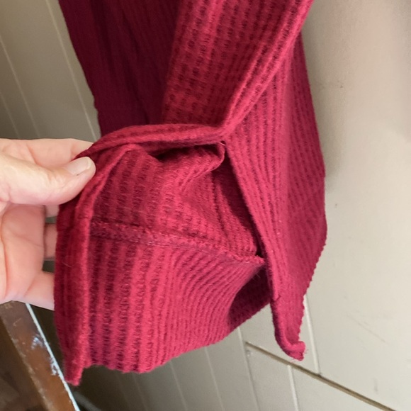 Large size ladies maroon long sweater - Picture 6 of 6